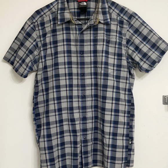 The North Face Mens Plaid Short Sleeve Shirt Snap Buttons Casual Hiking Sz L - Picture 1 of 8